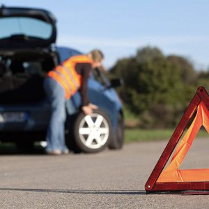 Read more about the article Tips for Handling a Tire Blowout